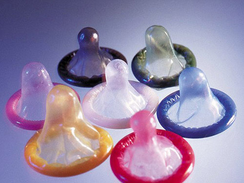 Sắp có bao cao su diệt HIV - 1