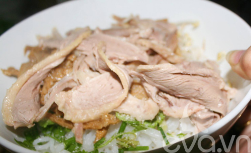 Bún trộn ngan Cầu Giấy đầy hấp dẫn - 3