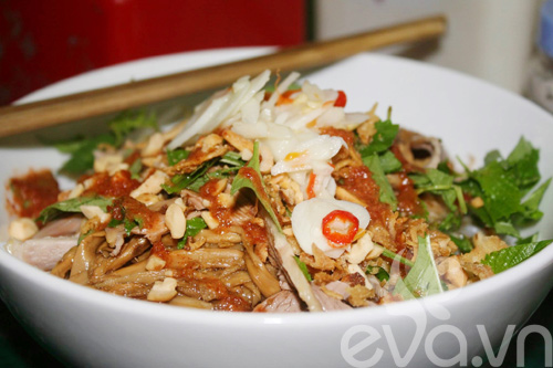 Bún trộn ngan Cầu Giấy đầy hấp dẫn - 18