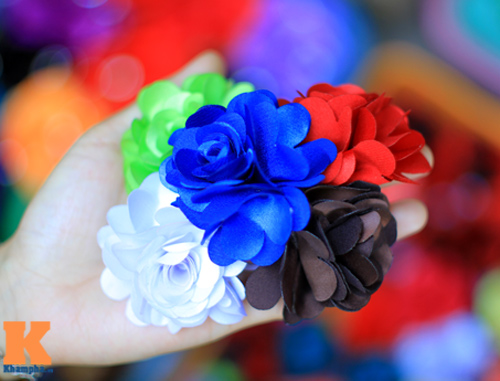 Dạo chợ phụ kiện giá rẻ trên phố Hàng Bồ - 16