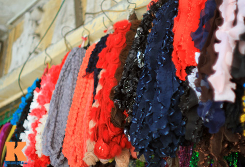 Dạo chợ phụ kiện giá rẻ trên phố Hàng Bồ - 9