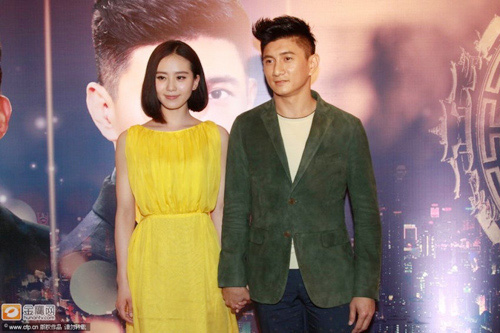 Lưu Thi Thi và Ngô Kỳ Long tình tứ tại sân bay - 5