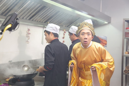 Lộ ảnh Trấn Thành làm quot;vua ham ănquot; - 5