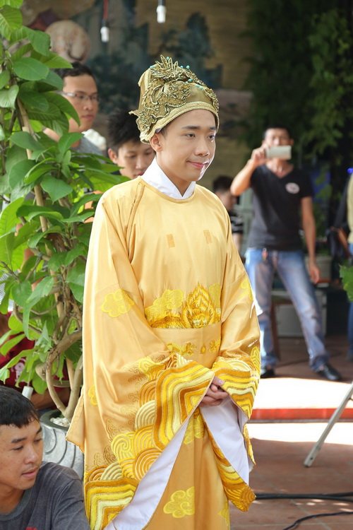 Lộ ảnh Trấn Thành làm quot;vua ham ănquot; - 1