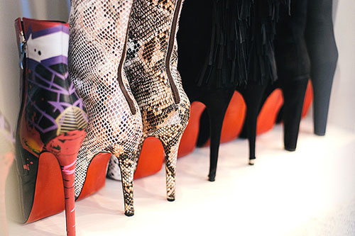 Sửng sốt trước tủ đồ đồ sộ nhất nước Mỹ - 16