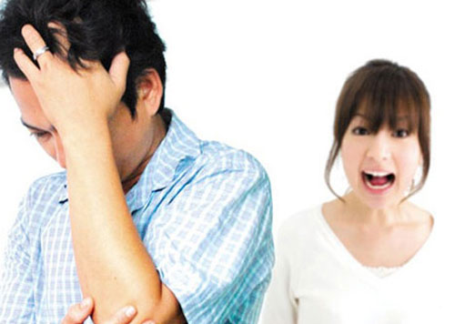 Tôi hay người đàn bà kia là người thứ ba? - 1