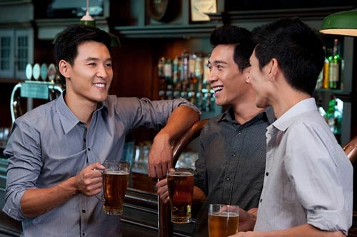 Đàn ông: không thích cách chị em nói xấu chúng tôi - 1