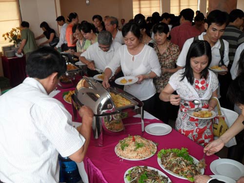 #039;Tháng cô hồn#039;: Nơi né mở hàng, chỗ hốt bạc - 1