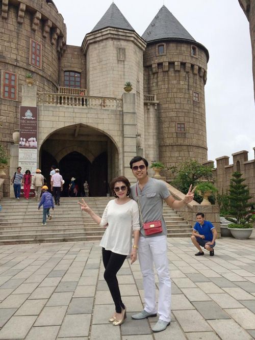 Vũ Hoàng Việt và người tình ngày càng bền chặt - 4