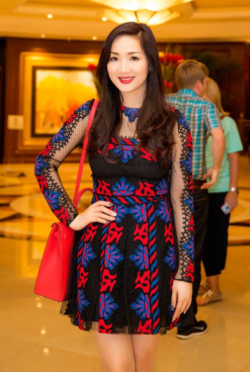 HH Đền Hùng Giáng My ngày càng trẻ đẹp - 8
