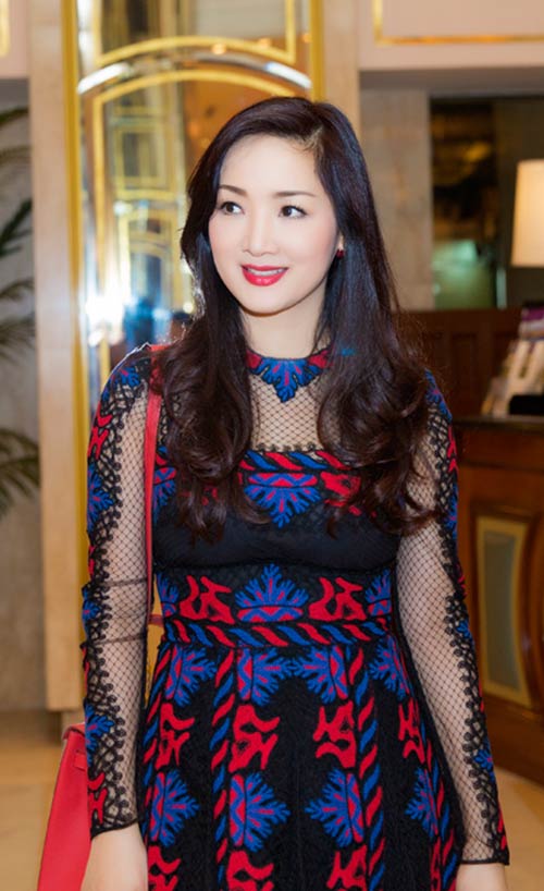HH Đền Hùng Giáng My ngày càng trẻ đẹp - 7