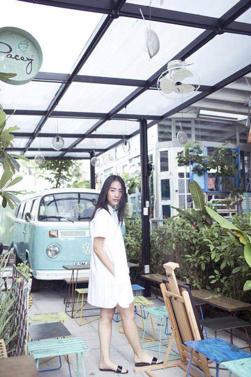 Tín đồ Việt sành phối đồ với dép lê - 10