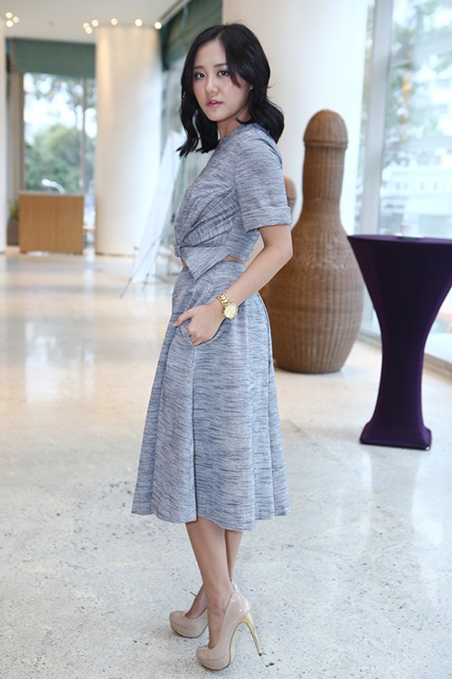 Văn Mai Hương nổi bật với hình ảnh thanh lịch - 4