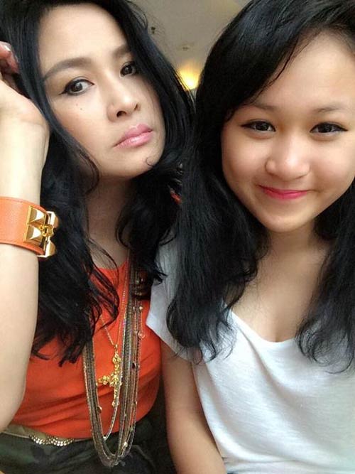 Diva Thanh Lam tinh nghịch bên hai con - 1