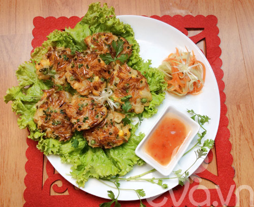 Dân dã với bánh tép chiên giòn - 8