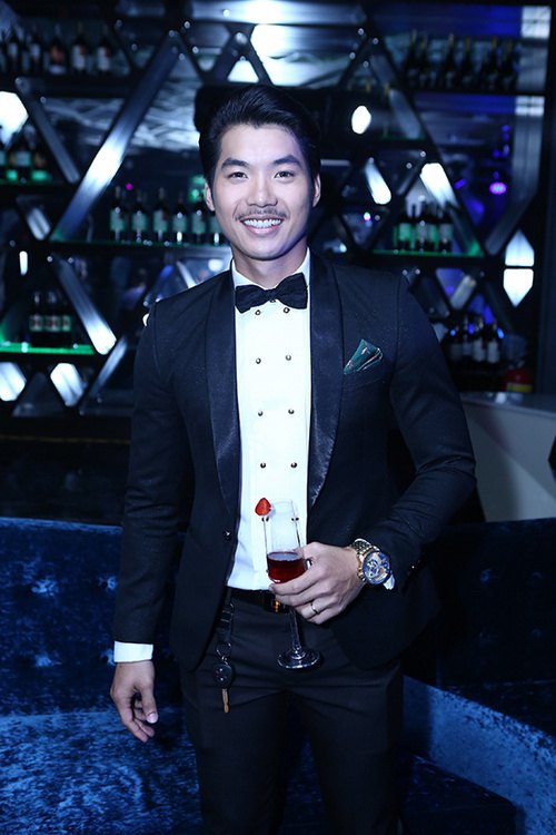 Khổng Tú Quỳnh quot;trốnquot; người yêu đi sự kiện - 6