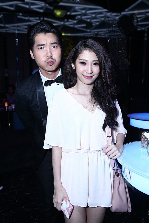 Khổng Tú Quỳnh quot;trốnquot; người yêu đi sự kiện - 5