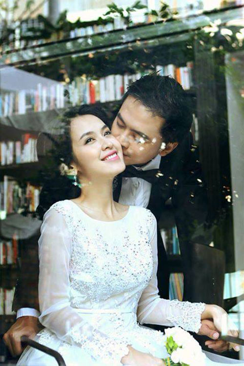 Ngắm tình yêu lãng mạn của quot;ma nữquot; Tú Vi - 2