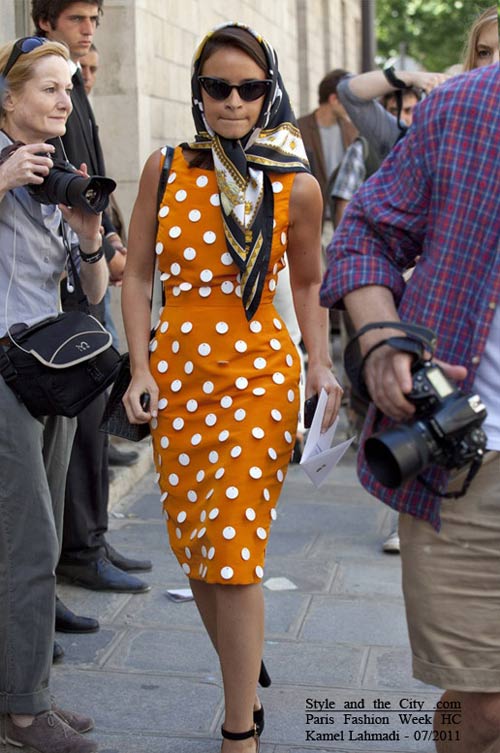 Những quý cô xinh đẹp thích làm quot;bà cụ nonquot; - 11