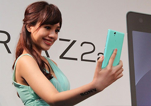 Xperia C3 chuyên chụp tự sướng có giá khoảng 6,8 triệu đồng - 1