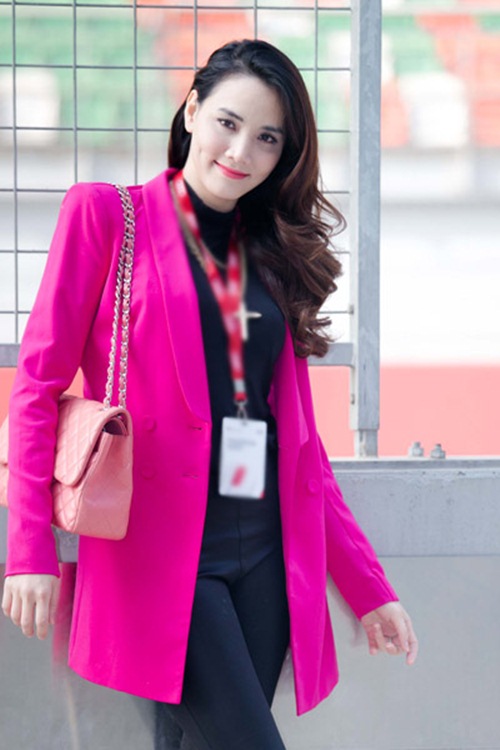 Quần chẽn gây quot;đỏ mặtquot; của Trang Nhung - 6