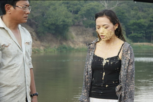 Tinna Tình bị đánh ghen vì quot;cướp chồngquot; - 9