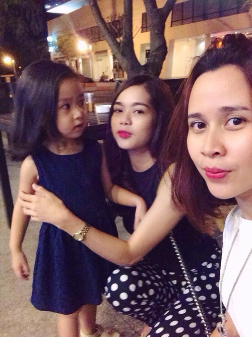 Lưu Hương Giang đưa con gái đi dạo phố đêm - 10