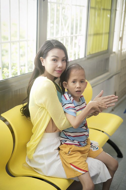 HH Phương Nguyễn trẻ trung bên Trà Ngọc Hằng - 12