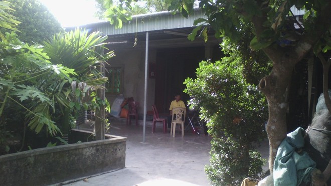 Đắng lòng nữ sinh mồ côi làm mẹ ở tuổi 14 - 2