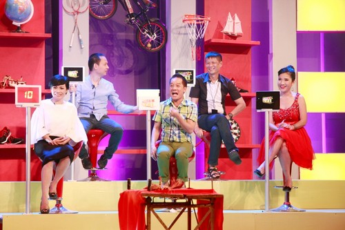 Lê Hoàng tiếp tục đắt show làm giám khảo - 2