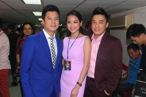 Lam Trường được vợ 9X quot;tút tátquot; chu đáo - 8