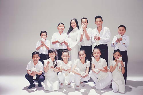 Đoan Trang thân thiết bên học trò Khánh Thi - 5