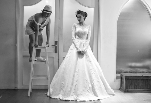 Trương Quỳnh Anh mặc áo cưới sau tin đồn rạn nứt - 11