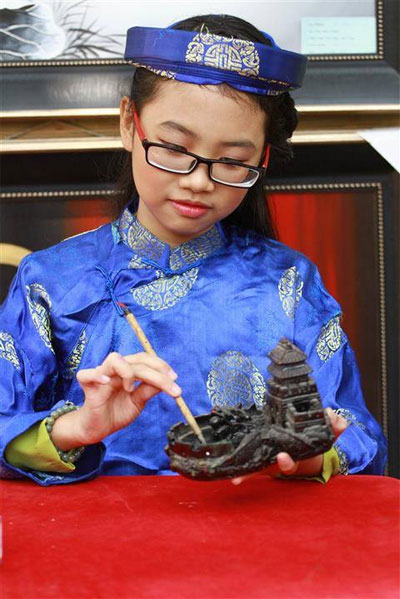 Khánh Ngọc khoe dáng bốc lửa trên biển sau ly hôn - 12