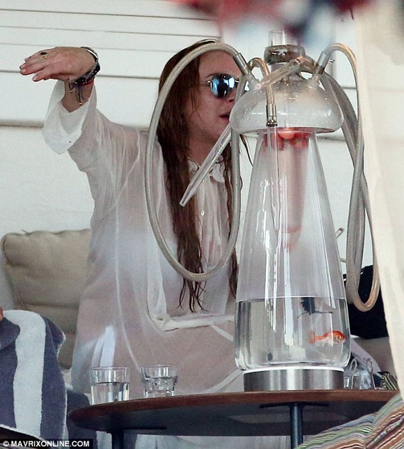 Eva quot;soiquot; 6/8: Người đẹp Mật danh có bầu lần 4? - 16