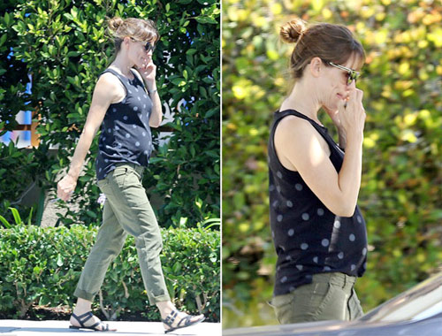 Eva quot;soiquot; 6/8: Người đẹp Mật danh có bầu lần 4? - 1