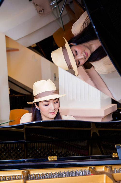 Giáng My đánh đàn, ngâm thơ giữa đời thường - 5