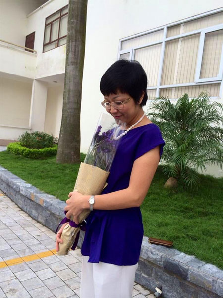 Hoài Linh “nhí nhố” hơn con trai Hoài Lâm - 11