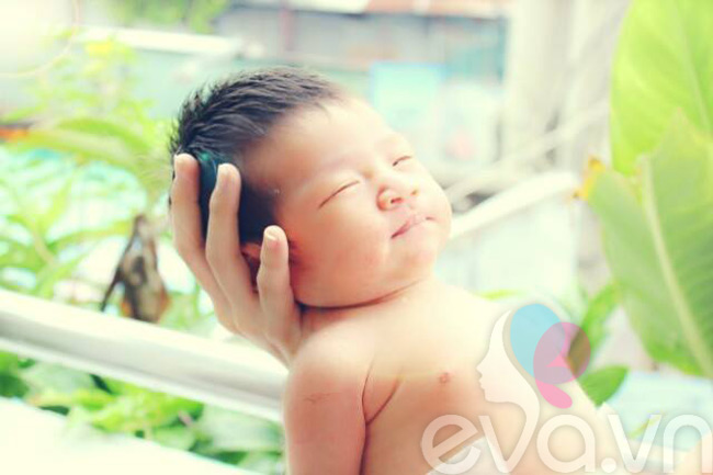 Hiện tại bé Khiết Lam đã được 2 tháng tuổi, rất kháu khỉnh và đáng yêu!
