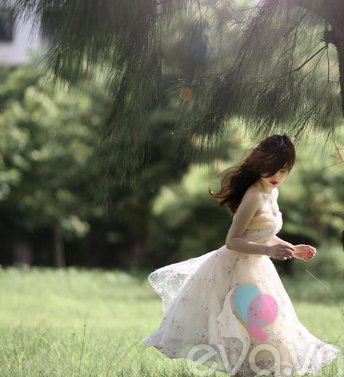 Gặp stylist bầu xinh như công chúa - 9