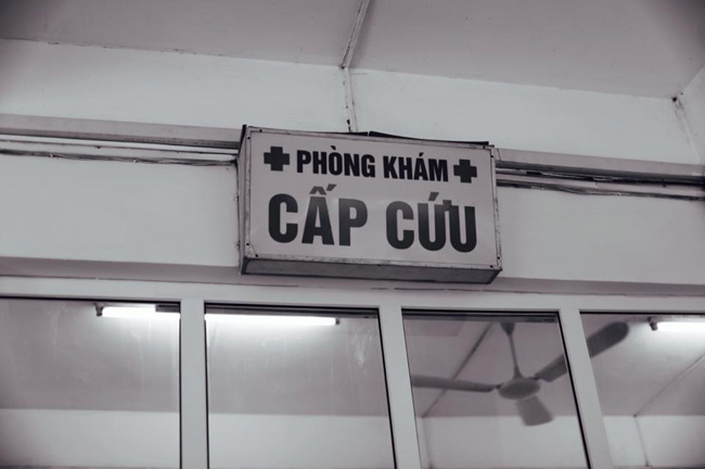 22.07.2014. Tuần thứ 39.

Viện C. 16h30'. Vỡ ối, mở 2cm. Mẹ làm thủ tục nhập viện.

Cả nhà nín thở và chờ đợi...
