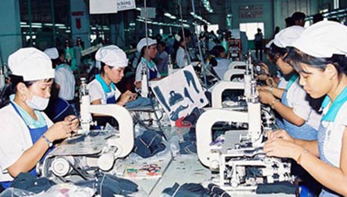 Người lao động: quot;Chúng tôi không cần tăng lươngquot; - 1