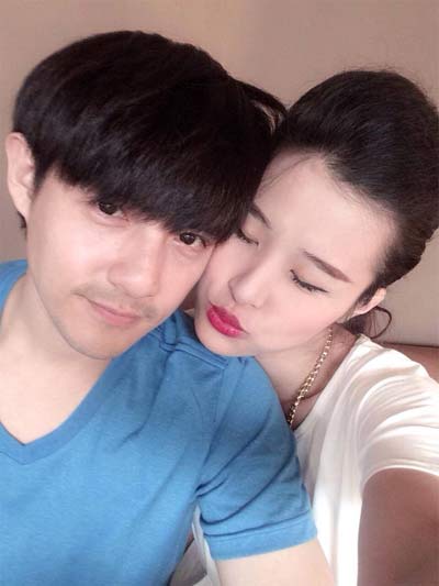 Jennifer Phạm tự hào khoe ảnh chồng đi hiến máu - 17