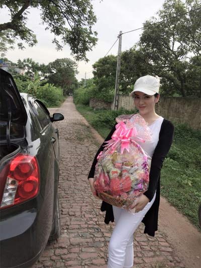 Jennifer Phạm tự hào khoe ảnh chồng đi hiến máu - 5