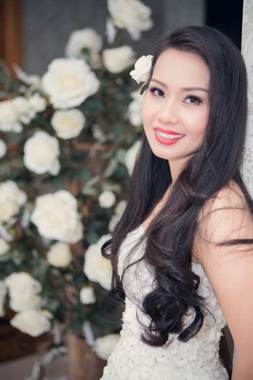 Cẩm Ly quot;thê thảmquot; sau 10 năm lấy chồng - 8