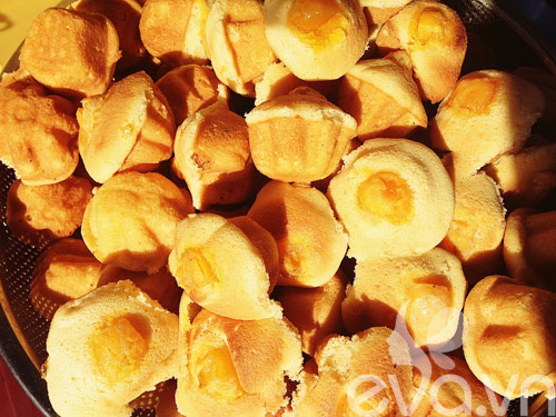 Đến Vũng Tàu thưởng thức bánh bông lan trứng muối - 1