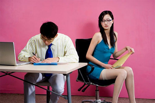 Bí mật động trời của cô bồ - 1