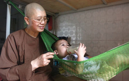 Ni sư Thích Đàm Lan kiến nghị việc nuôi trẻ ở chùa Bồ Đề - 1