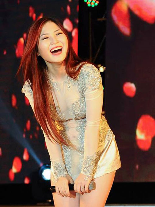 4 sai lầm khiến Hương Tràm mất lòng khán giả - 6