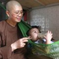 Tin tức - Ni sư Thích Đàm Lan kiến nghị việc nuôi trẻ ở chùa Bồ Đề